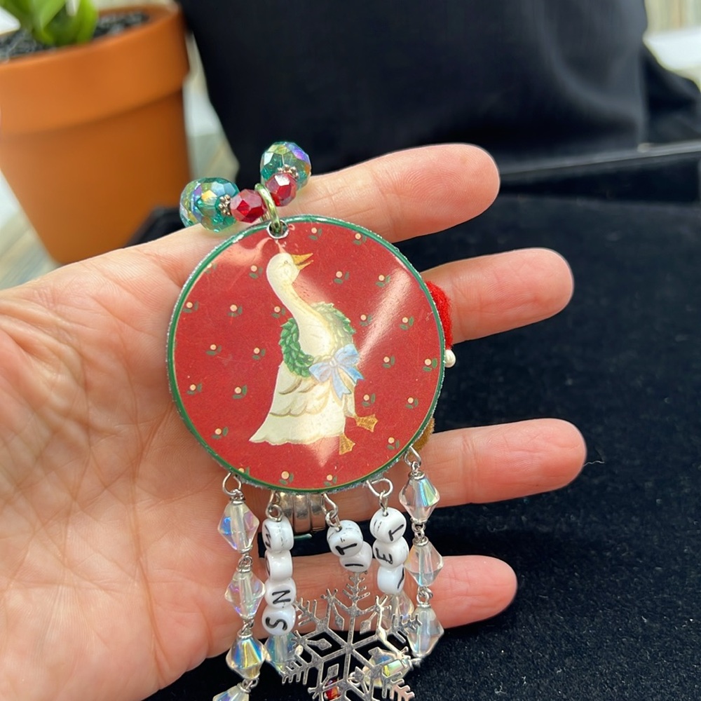 ⭐️Adorned Crown Jewelry assemblage Christmas let it snow teddy bear necklace - Picture 8 of 12